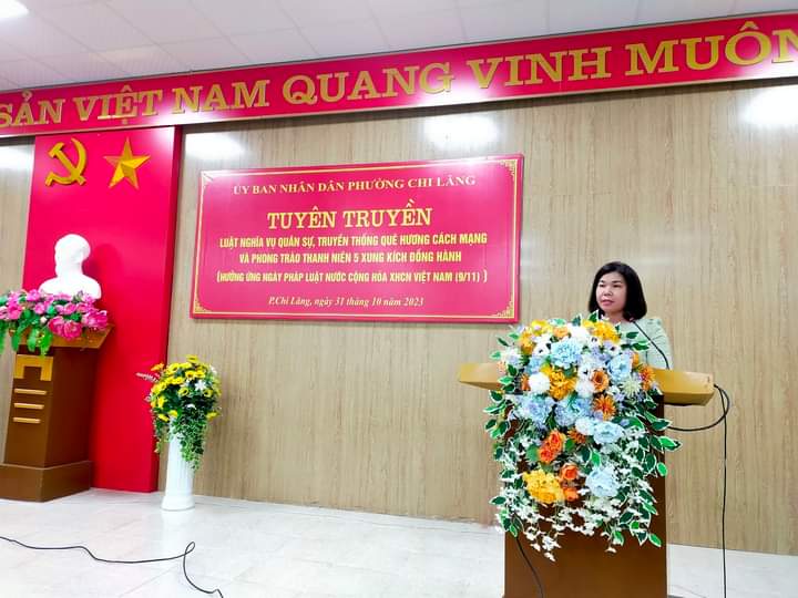 đồng chí Lê Thị Nhiên- Thành ủy viên, Bí thư Đảng ủy, Chủ tịch UBND phường