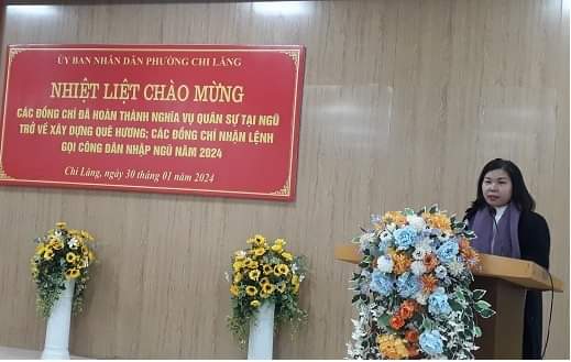 đồng chí Lê Thị Nhiên - Thành ủy viên, Bí thư Đảng ủy, Chủ tịch UBND phường
